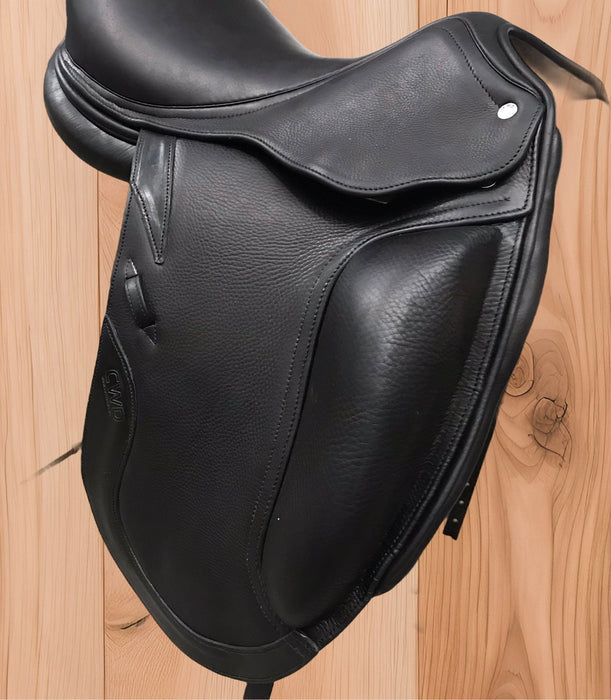 SELA CWD DRESSAGE 17,5" Black